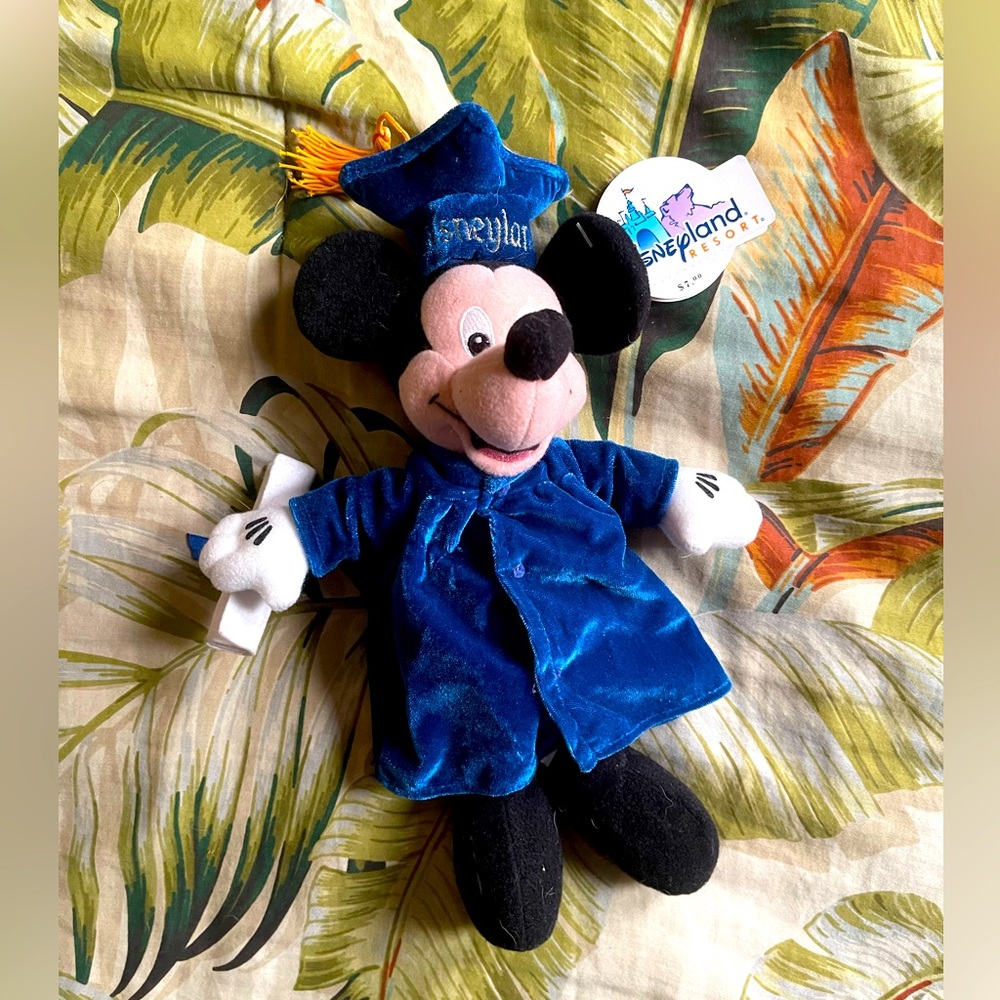Vintage Y2K 2001 Disneyland Resort Mickey Mouse Graduation Plush Beanie